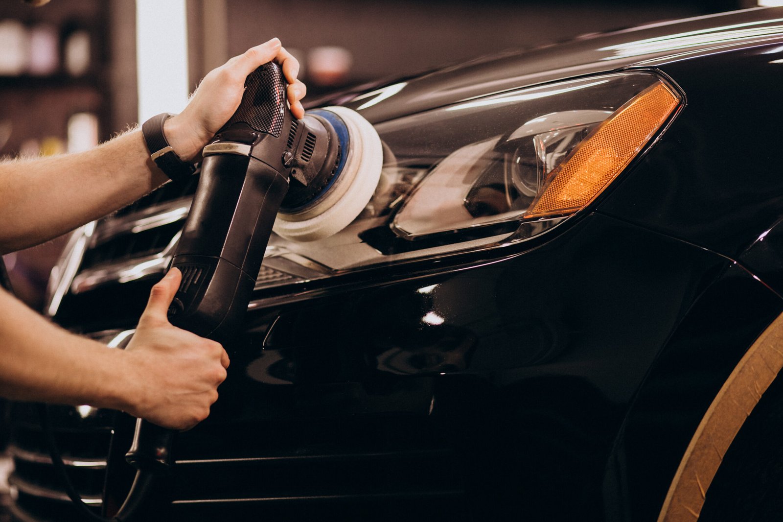 What Does a Full Car Detailing Service Include?